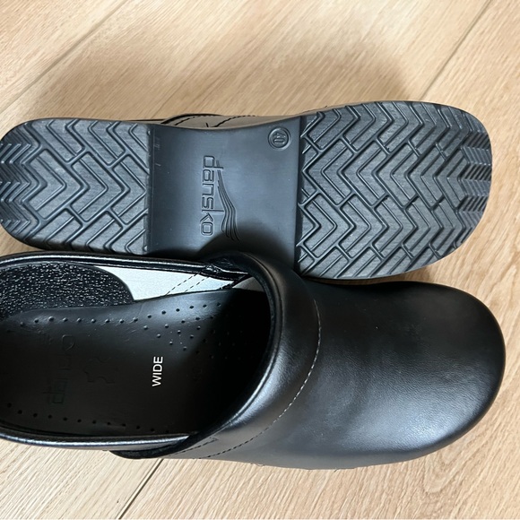 Dansko black clogs - Picture 7 of 7